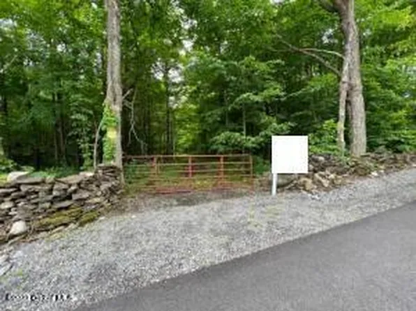 L22 N Lovers Lane, Amsterdam, NY 12010