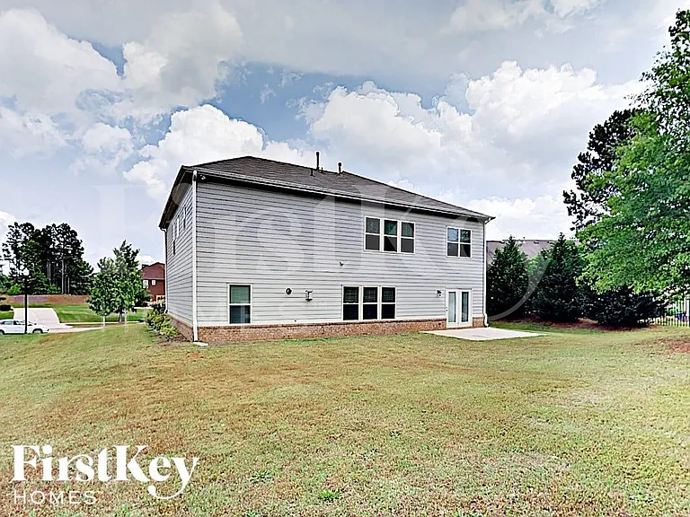 7719 Watson Cir — Photo 15