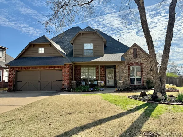 8245 S 100th Pl E, Tulsa, OK 74133