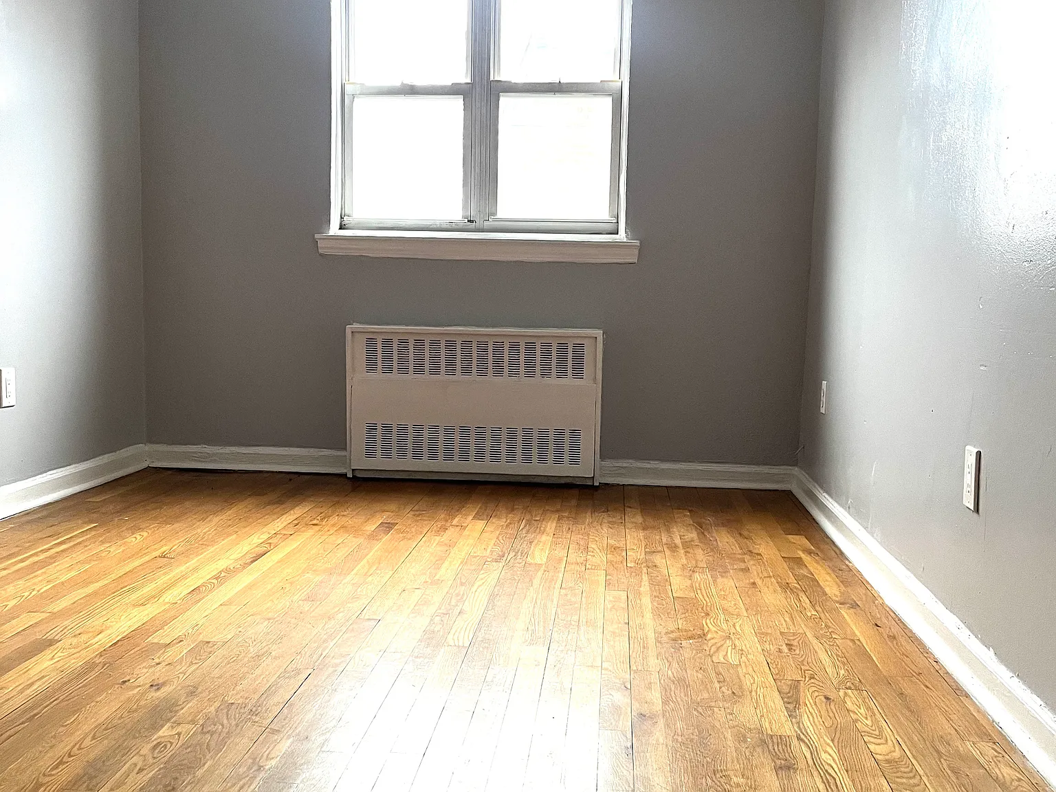 3 bed, $3,000 — Photo 4