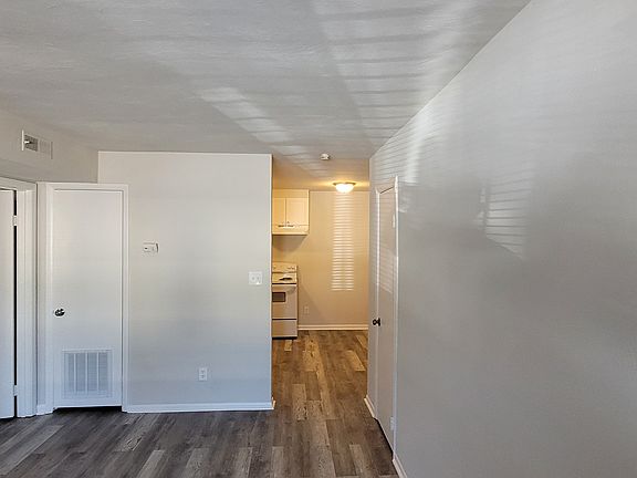 2nd image of 7930 Becket St APT 4