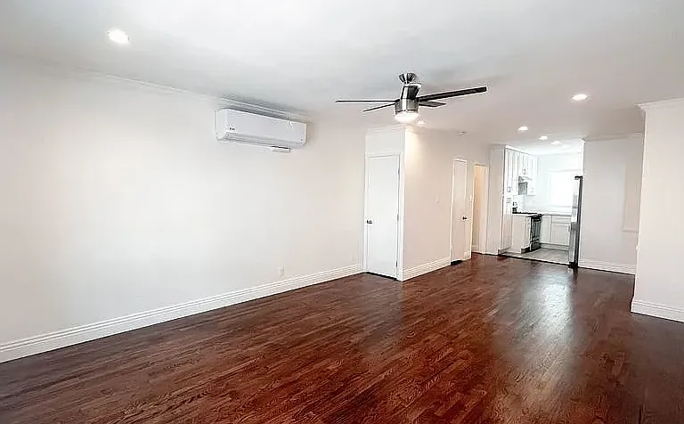 1023 N Hayworth Ave #5 — Photo 9