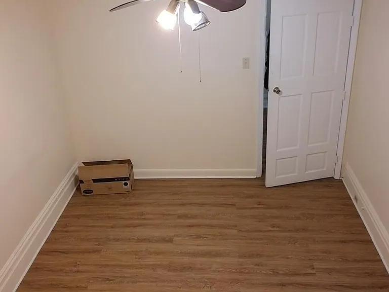 1372 Gipson St #2 — Photo 2