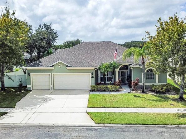132 Stony Point Dr, Sebastian, FL 32958