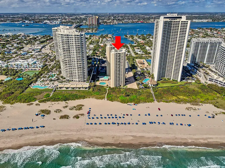 2800 N Ocean Dr #A — Photo 34