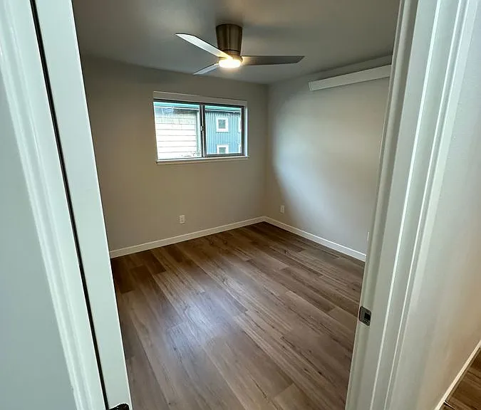 3912 Linden Ave N #6 — Photo 18