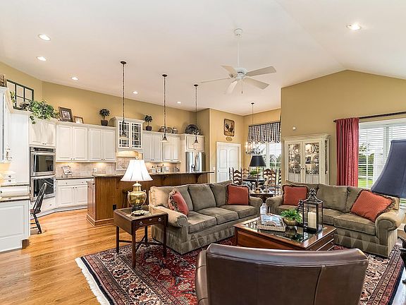 2nd image of 5713 Ennishannon Pl