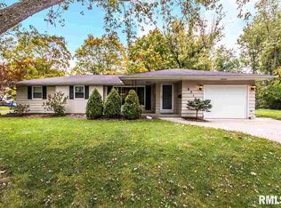 6210 N Mandalay Dr, Peoria, IL
