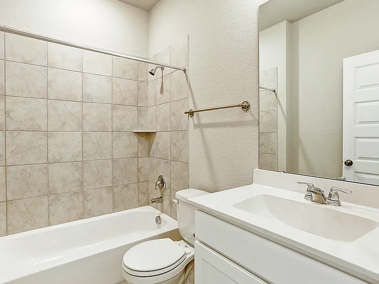 18111 Alora Springs Trc — Photo 11