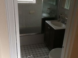 1049 Rottkamp St APT 1, Valley Stream, NY 11580