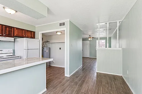 1053 Tallow Tree Ln #10 Photo 1