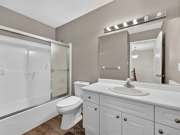 185 N Centre St #7 — Photo 29
