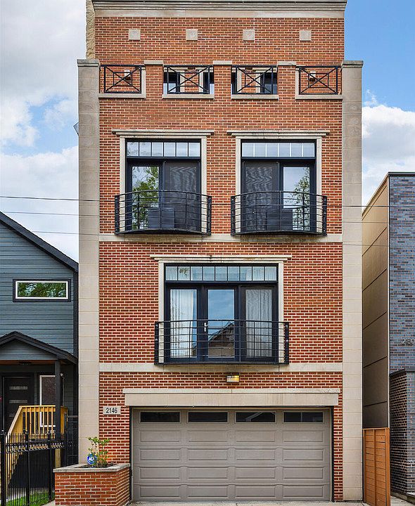1st image of 2146 N Rockwell St #1