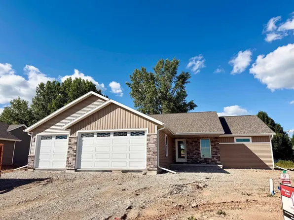 W6842 McAllister Cir, Greenville, WI 54942