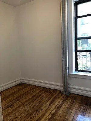 Rented by Parkway CRG Ltd. | media 26