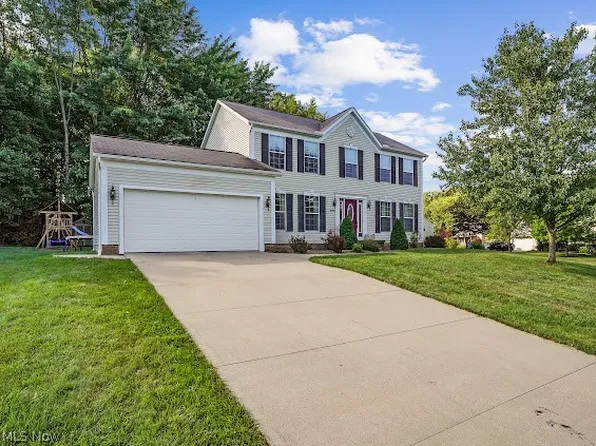 3155 Shearwater Cir, Ravenna, OH 44266