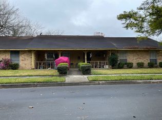 521 Aron St, Baytown, TX 77520