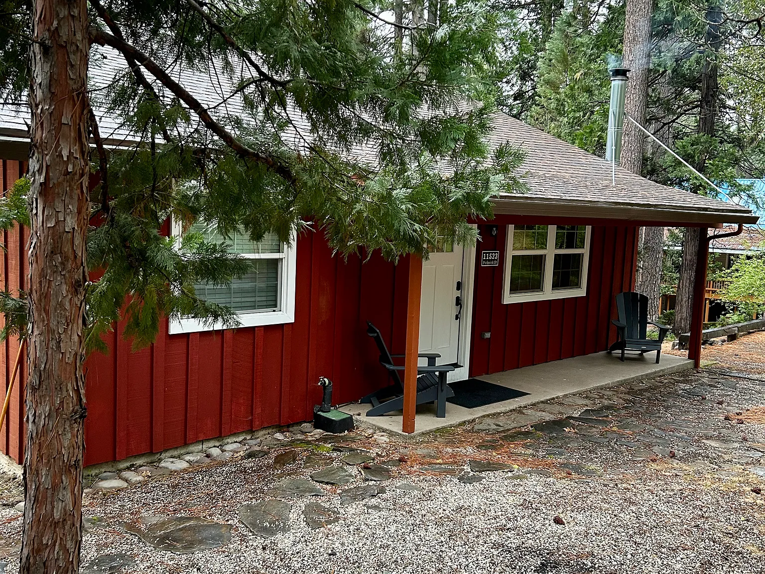 2 bed, 896 sqft, $2,200 — Photo 2
