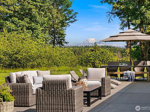 5th image of 3019 38th Avenue NW