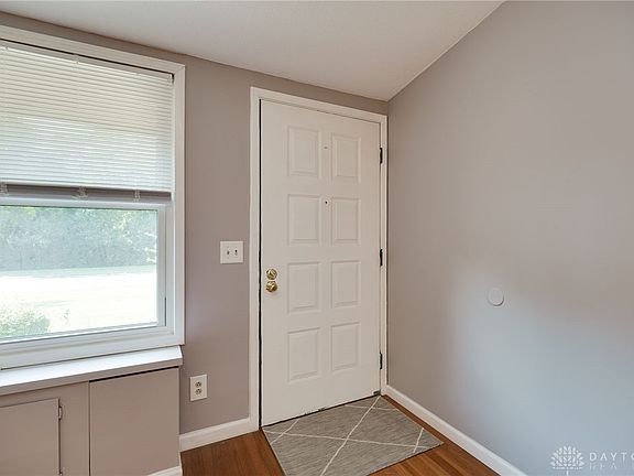 4th image of 3127 Birchway Dr #3127