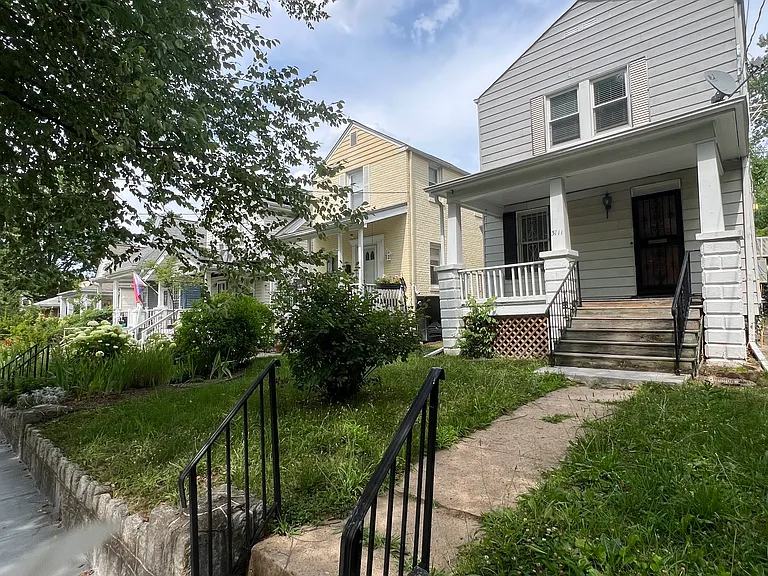 3711 22nd St NE — Photo 16