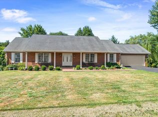 316 Polar Ln, Salem, VA 24153