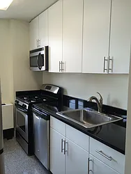 Rented by 280 Park Avenue South Realty