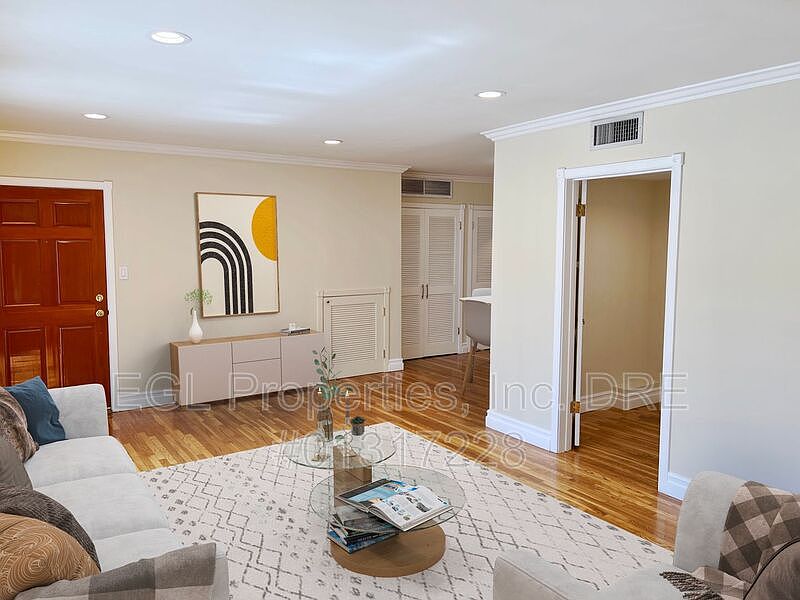 1st image of 9973 Durant Dr APT 1