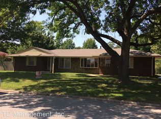 2029 S Barcliff Ave, Springfield, MO 65804