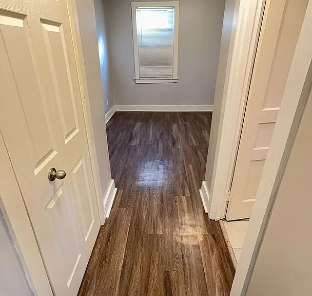 916 Crockett Pl — Photo 10
