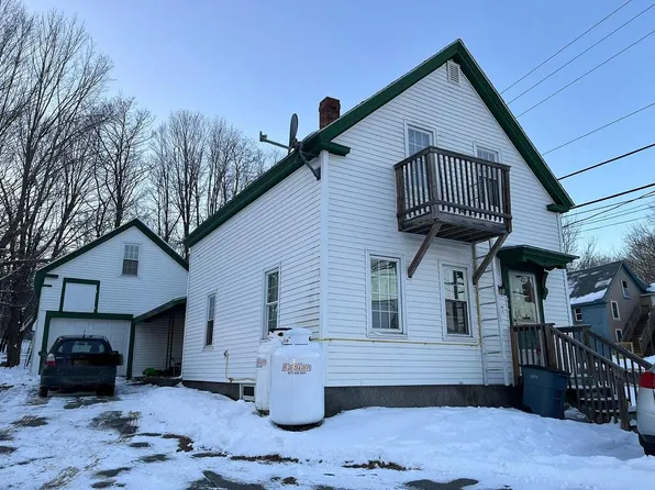 40 Oak Street, Oakland, ME 04963
