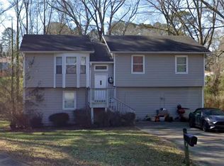 850 Sheppard Cv, Stone Mountain, GA 30083