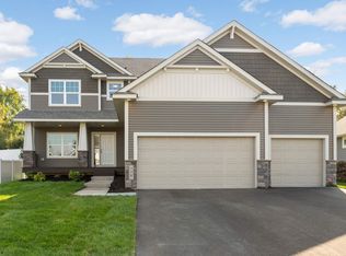 778 Summerbrooke Ct, Eagan, MN 55123