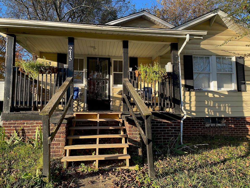 1st image of 213 Fern St