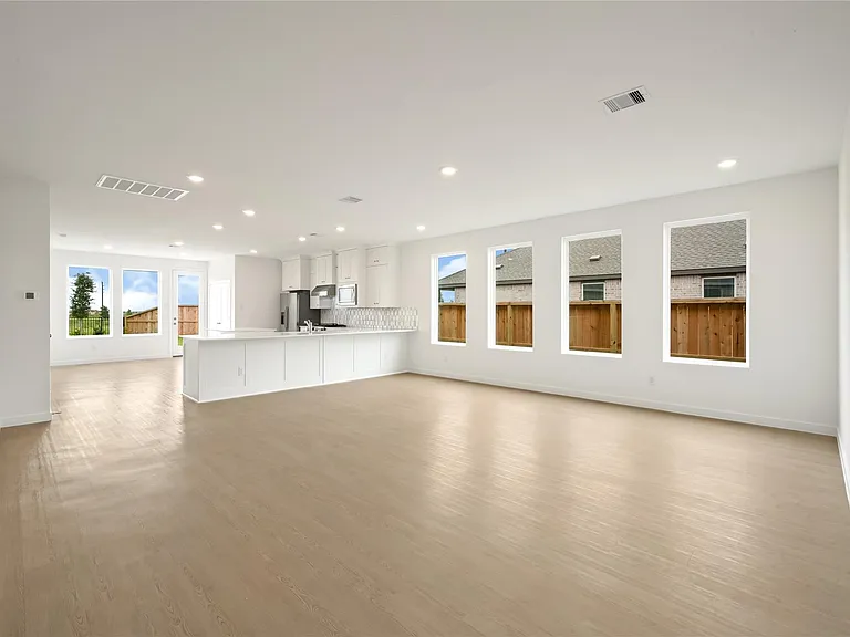 31711 Wild Meadow Dr — Photo 4