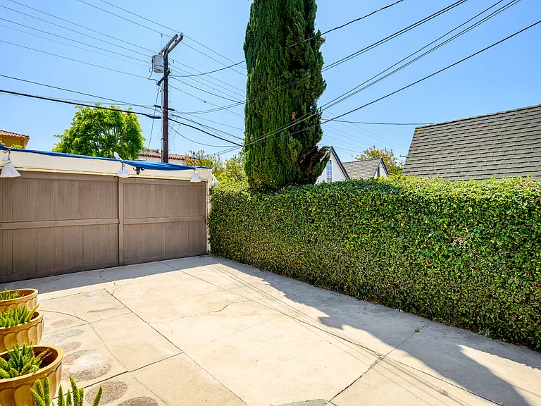 1560 Ridgeway Dr — Photo 38