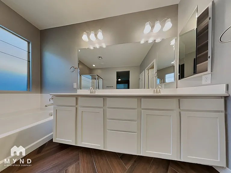 12226 W Briles Rd — Photo 10