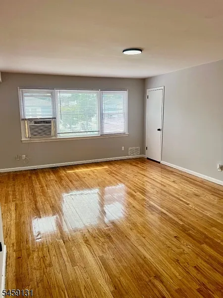 2 bed, 1.0 bath, $2,300 — Photo 4