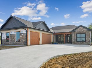 120 Howard Ave, Swisher, IA 52338