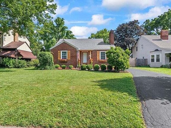 3rd image of 2698 Ruhl Ave