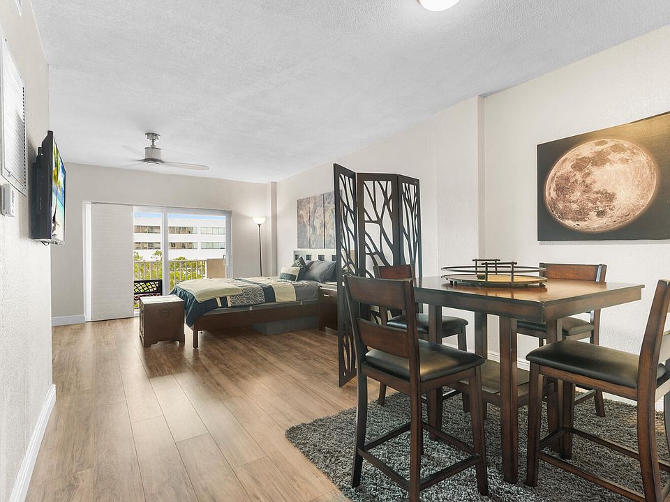 1st image of 1455 N Treasure Drive #4e