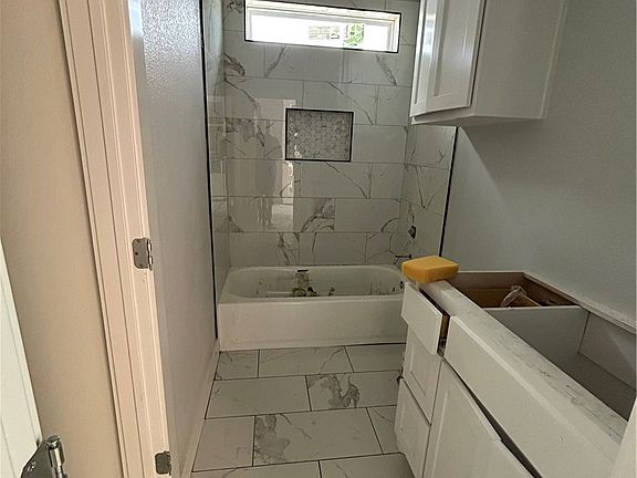 4th image of 2814 Goldberg Dr