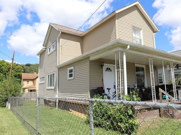 1631 Globe St, East Liverpool, OH 43920
