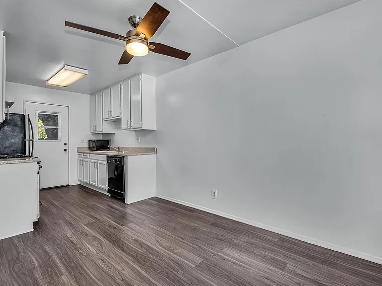 2415 Federal Ave #2419 — Photo 4
