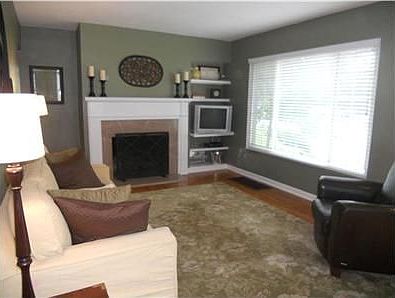 3rd image of 2122 Wesleyan Dr