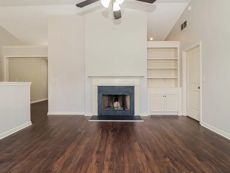 223 Comet Ct — Photo 5