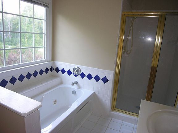 Master Bath -whirlpool, sep tile shower, dual vanity