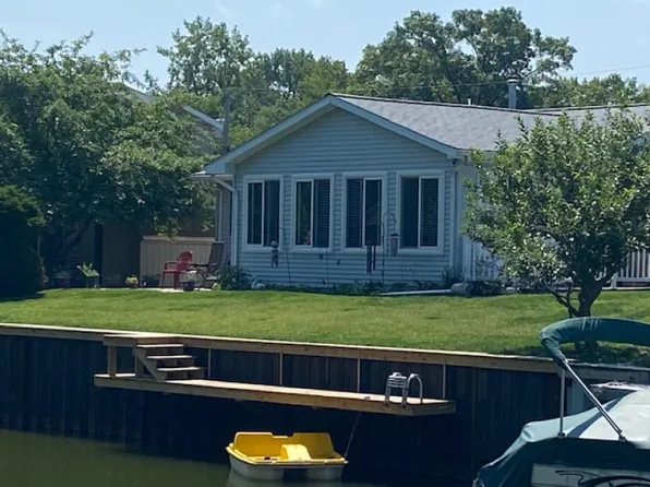 9166 Drury Ln, Pigeon, MI 48755