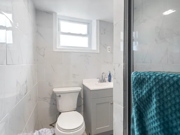 7073 Kennedy Boulevard image 18 of 49