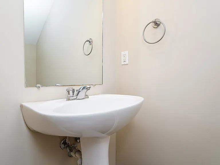 8043 Logan Dr — Photo 25